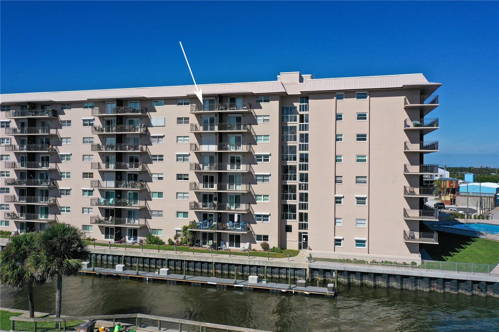 CAPTAINS QUARTERS - Residential