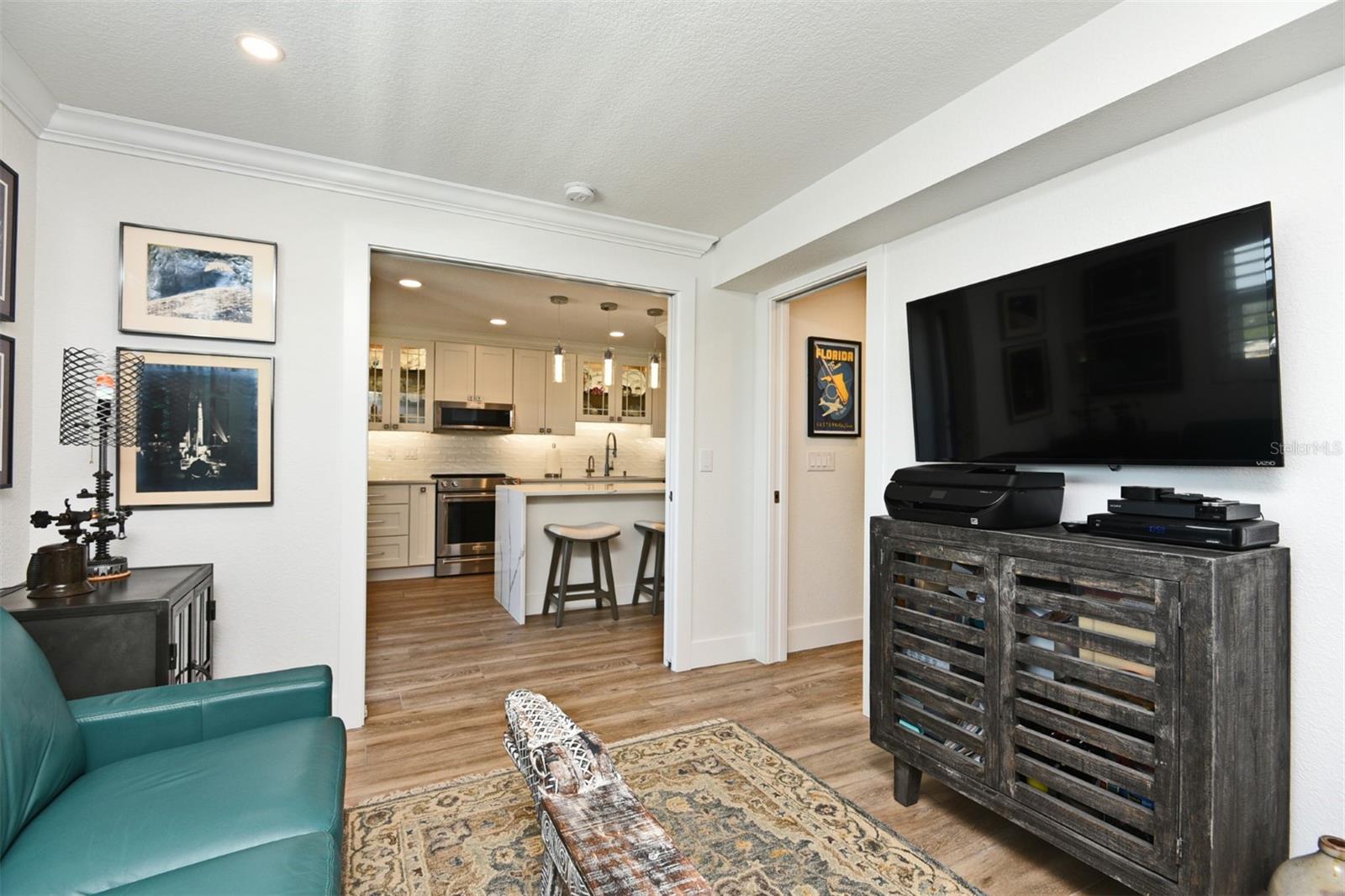 CAPTAINS QUARTERS - Residential