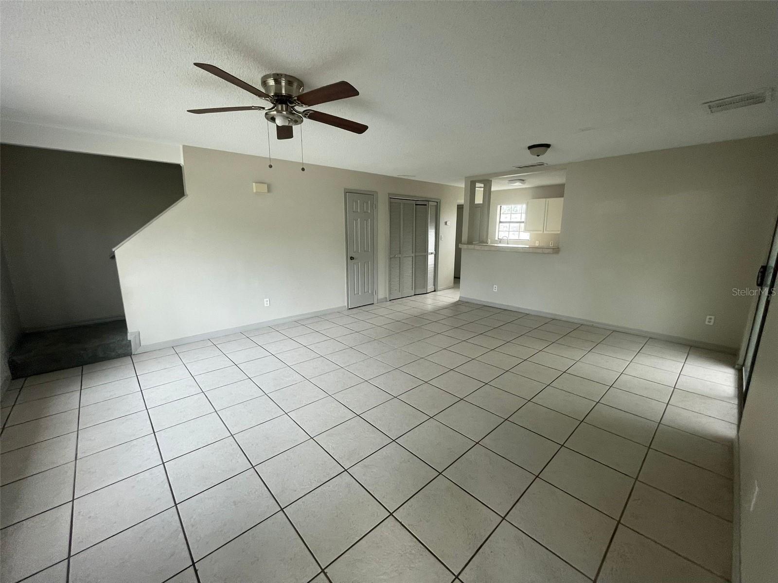 OAKLAND VILLAGE SEC 3 - Residential