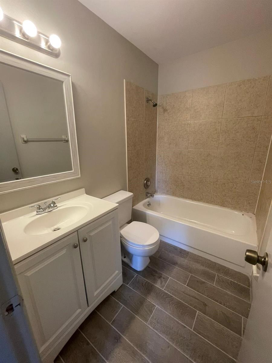 OAKLAND VILLAGE SEC 3 - Residential