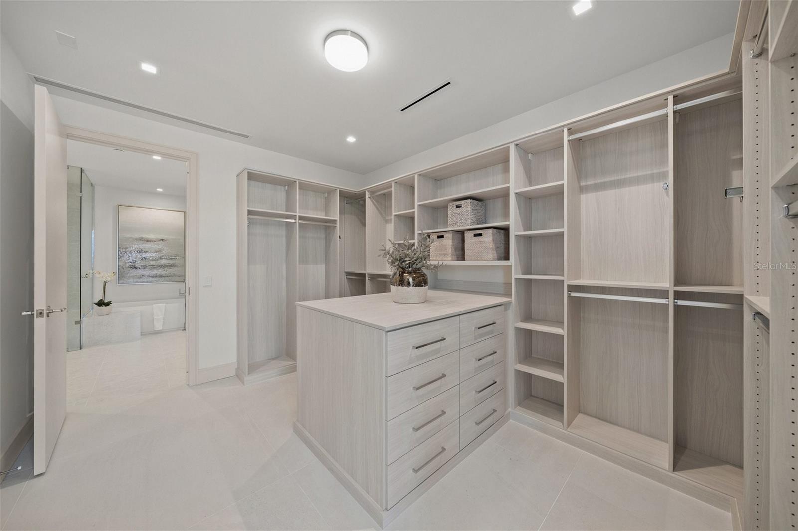 ST. REGIS LONGBOAT KEY - Residential