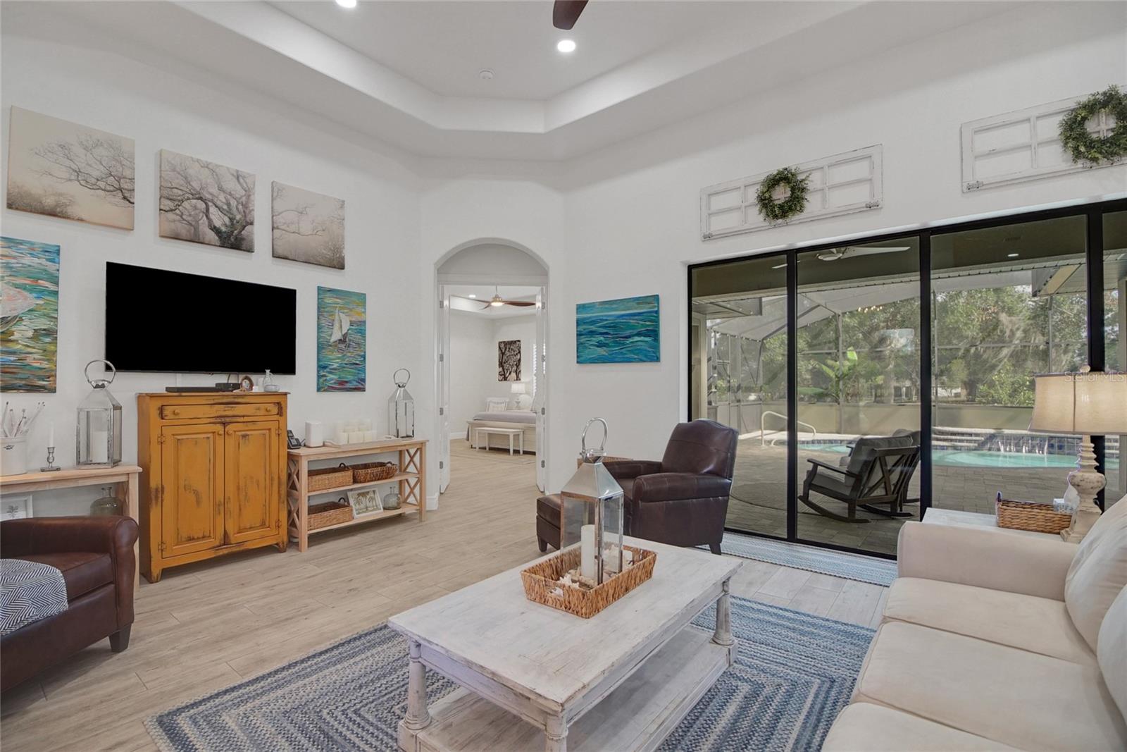 HARBOR HILLS - Residential