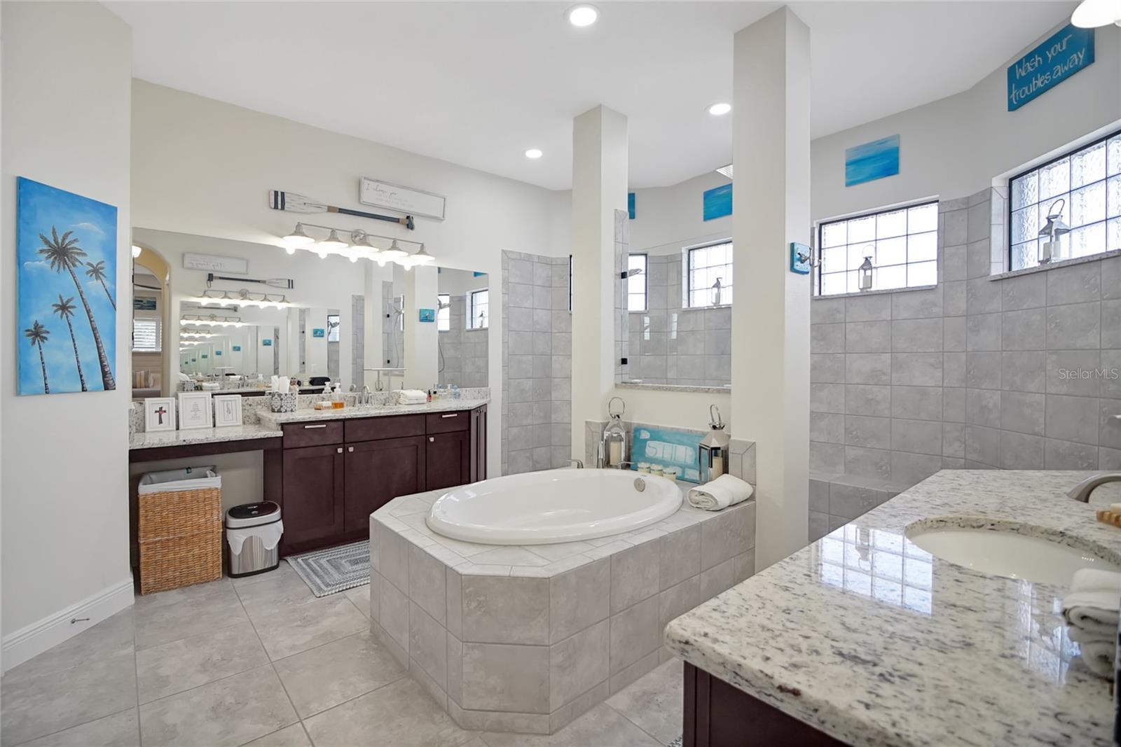 HARBOR HILLS - Residential