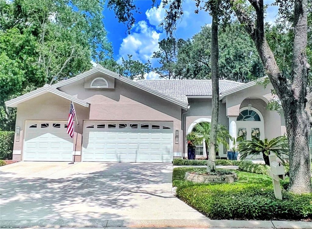 Photo of 9322 Wellington Park Circle, Tampa, FL 33647 (MLS # TB8368548)
