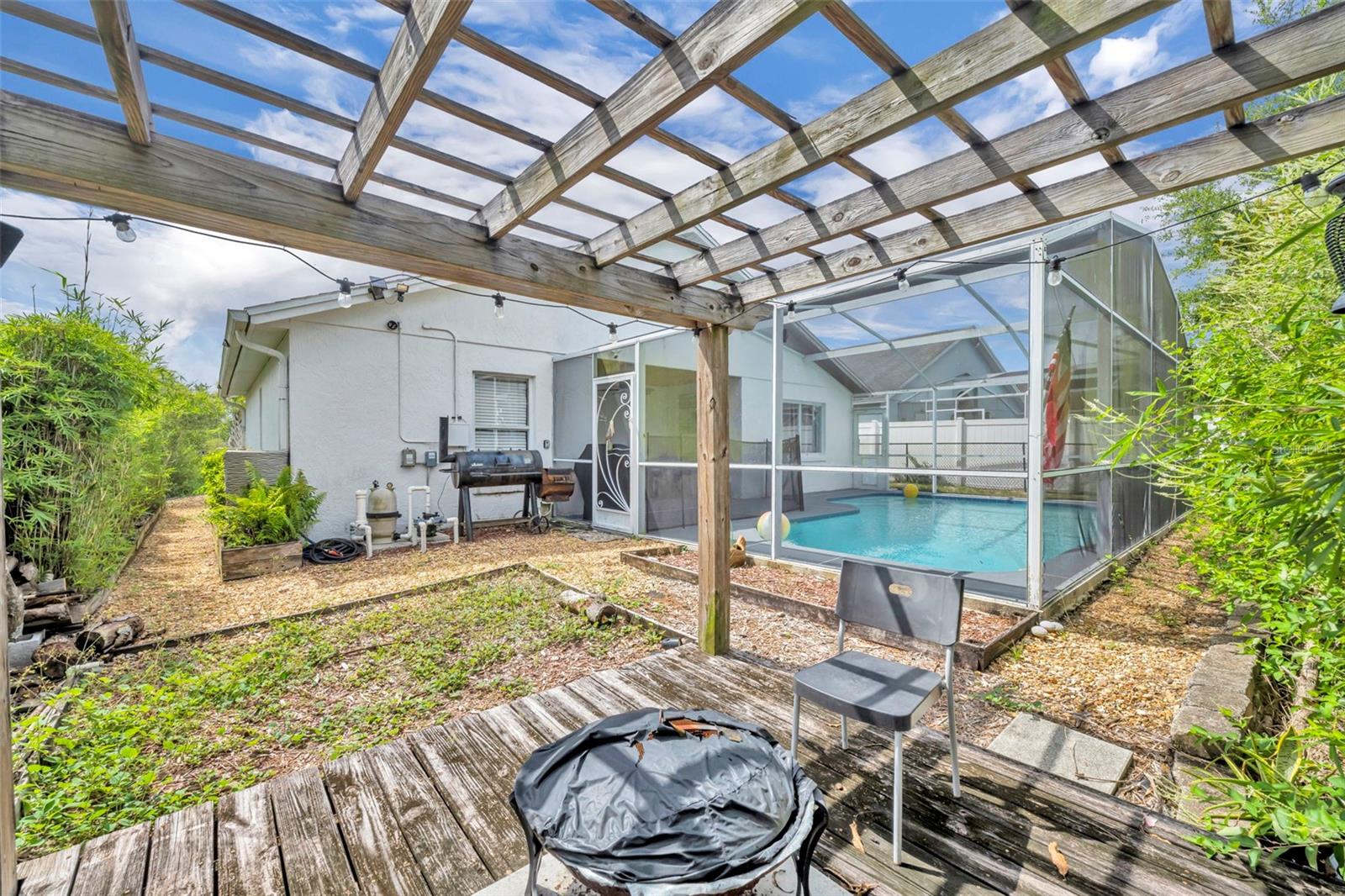 2972 VISCOUNT CIRCLE