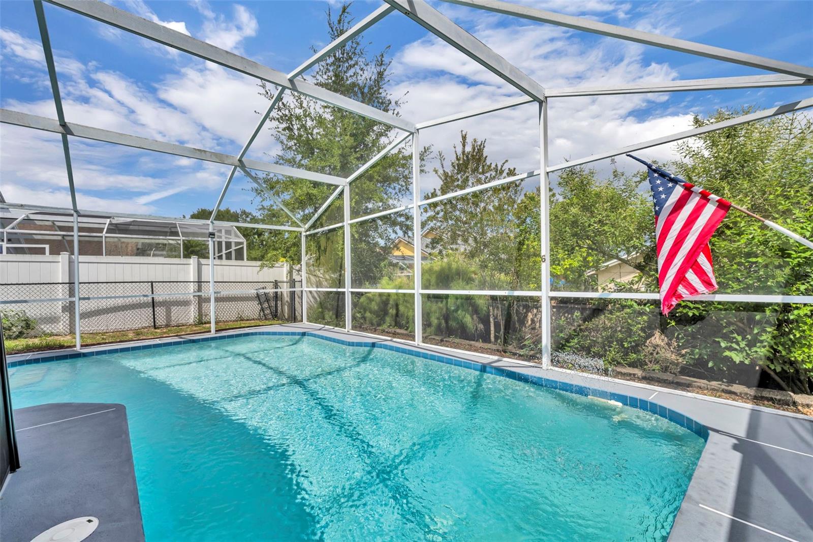 2972 VISCOUNT CIRCLE