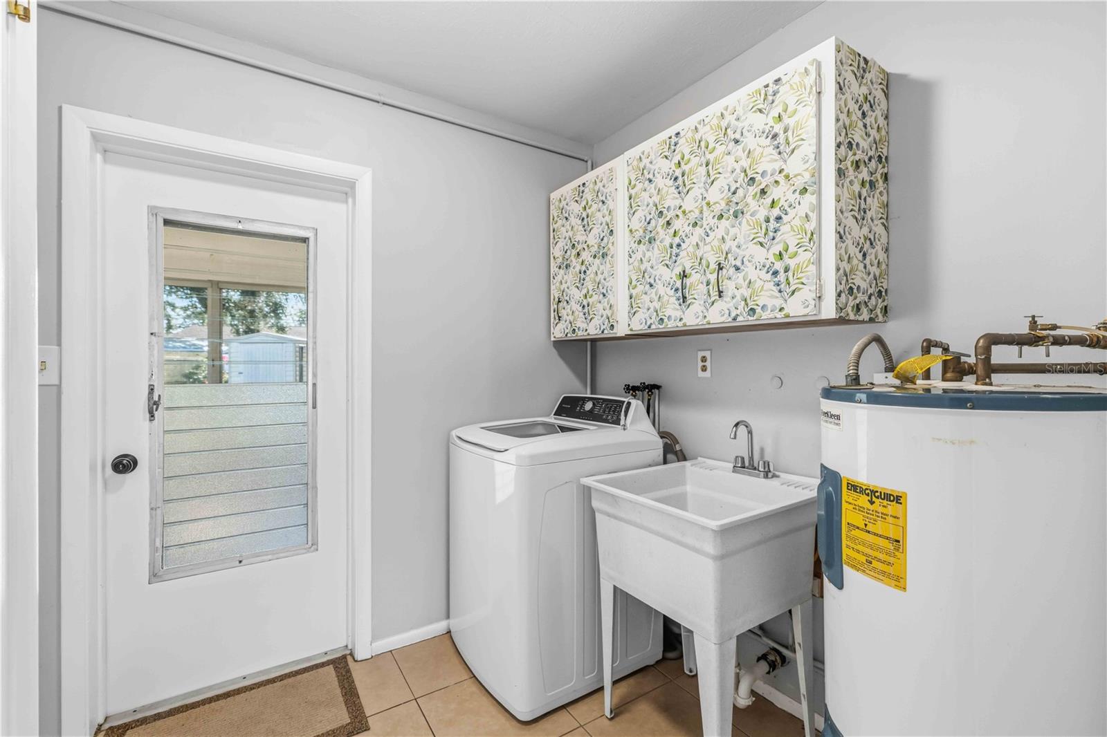 WHITFIELD COUNTRY CLUB ESTATES 1 - Residential