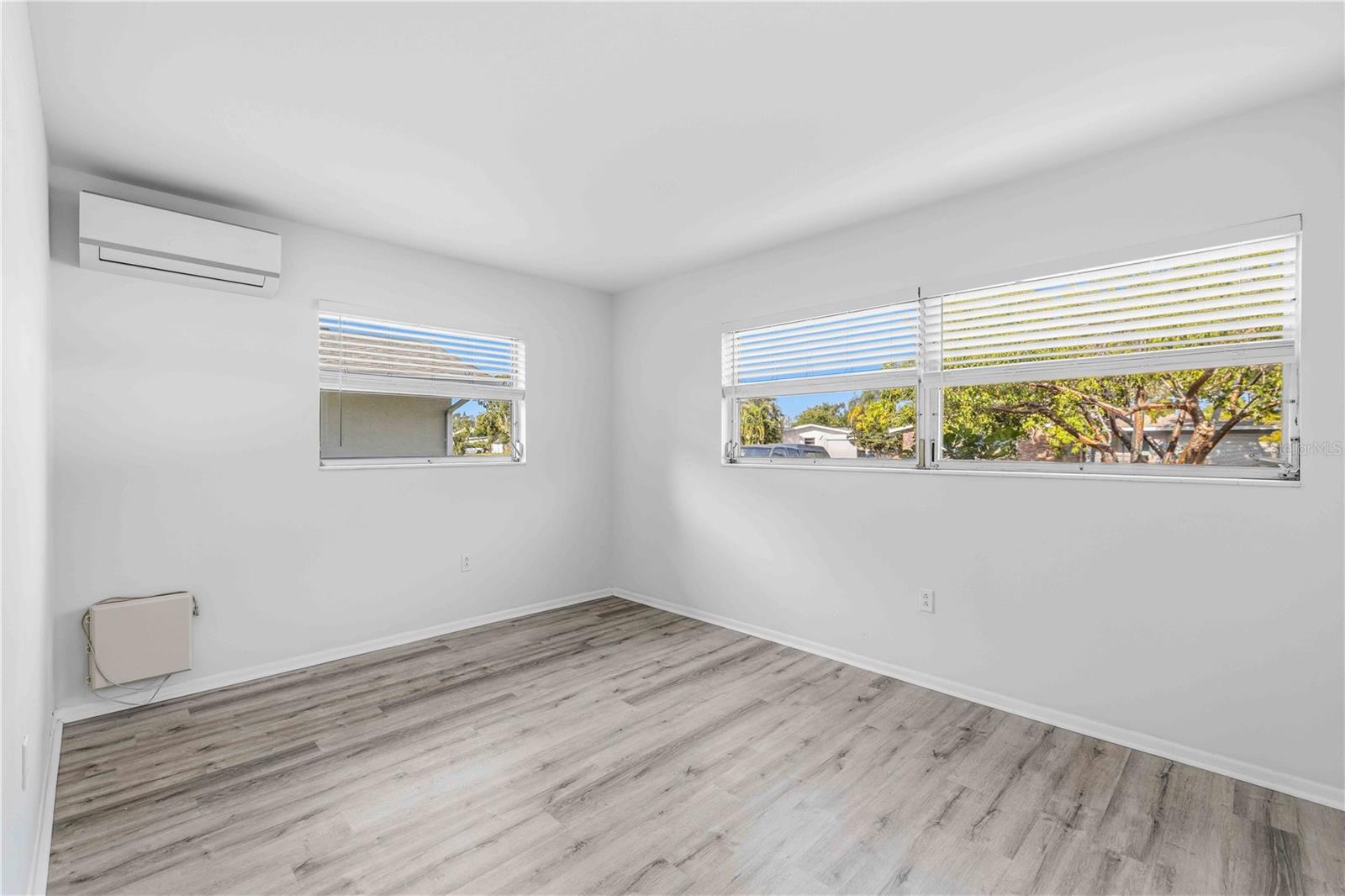 WHITFIELD COUNTRY CLUB ESTATES 1 - Residential