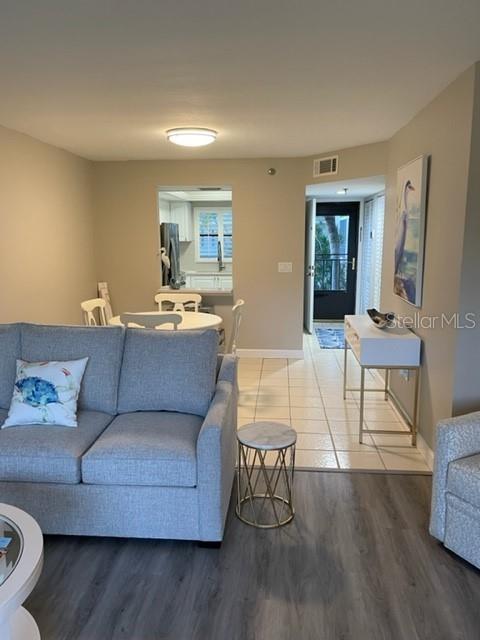 LIDO TOWERS - Residential Lease