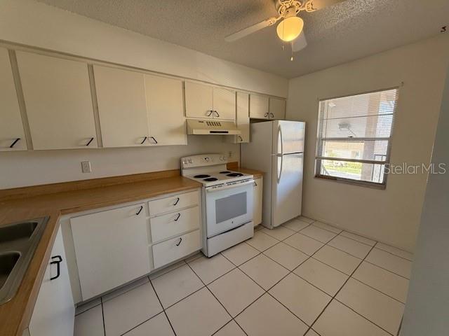 2599 WOODGATE LANE K7