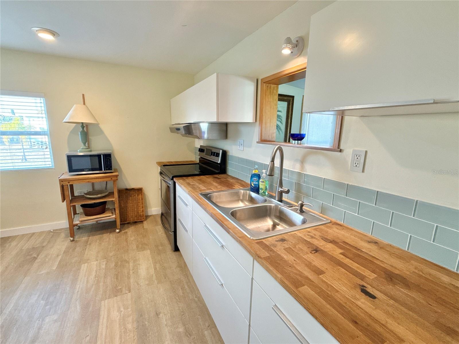 MOBEL AMERICANA MOBILE HOME PARK UNREC - Residential