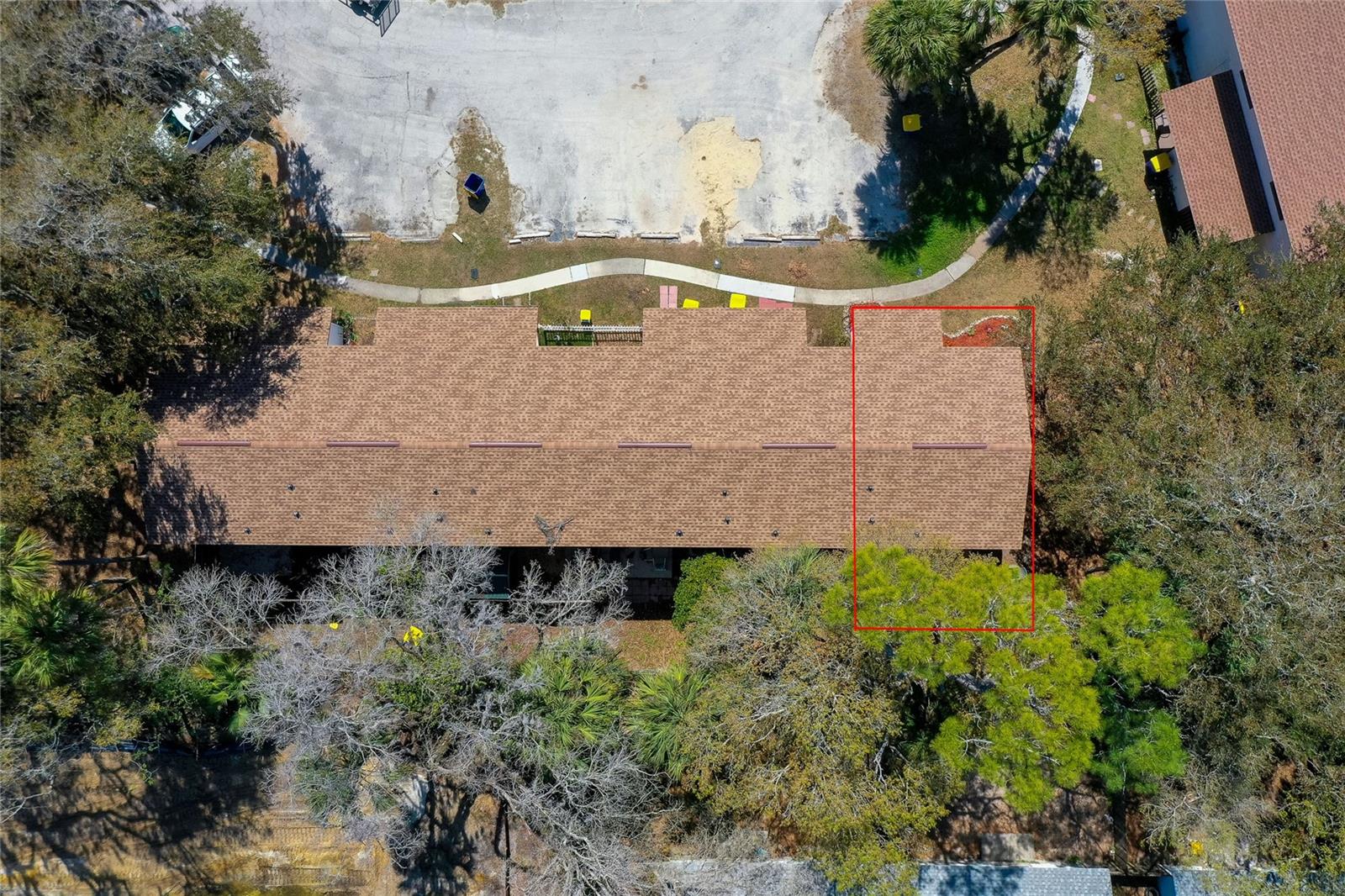 VILLAGE GREEN TOWNHOUSES - Residential