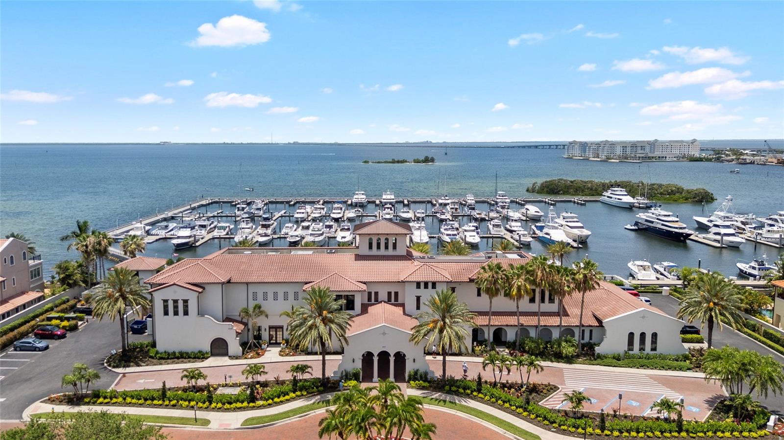 WESTSHORE YACHT CLUB TWNHMS - Residential