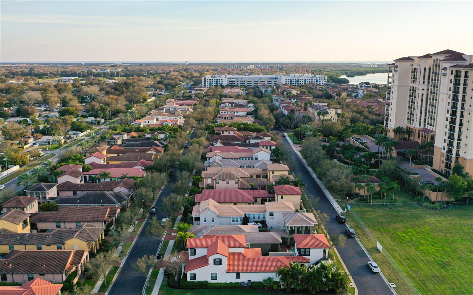 WESTSHORE YACHT CLUB TWNHMS - Residential