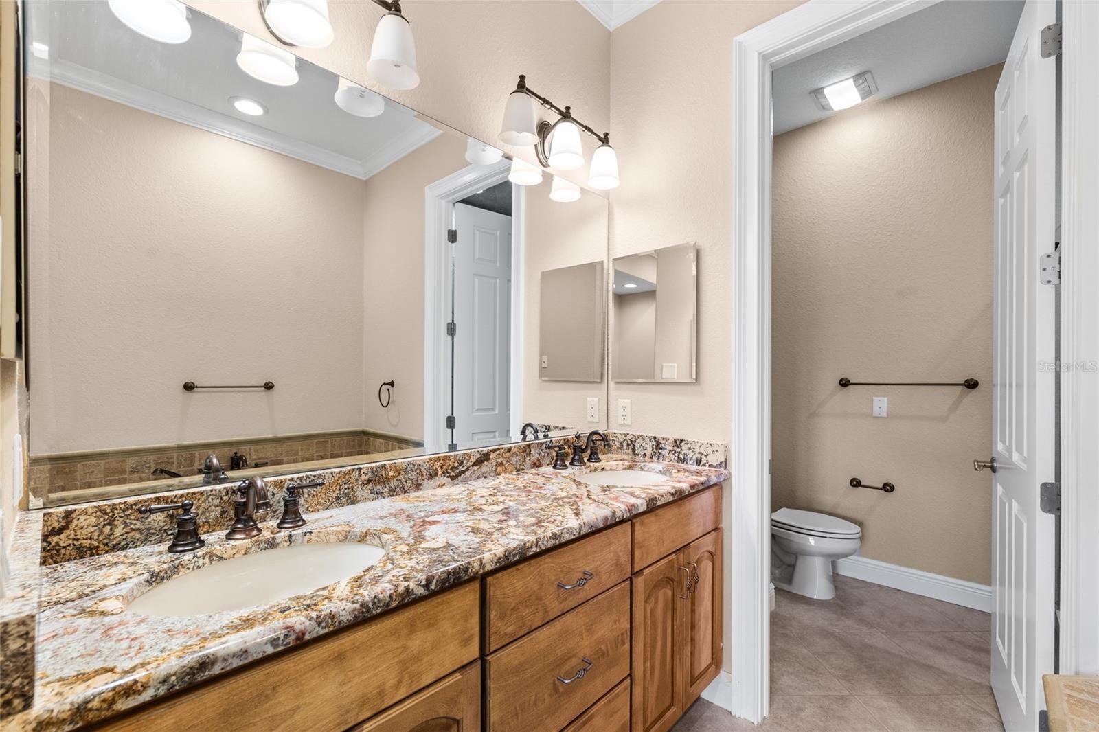 WESTSHORE YACHT CLUB TWNHMS - Residential