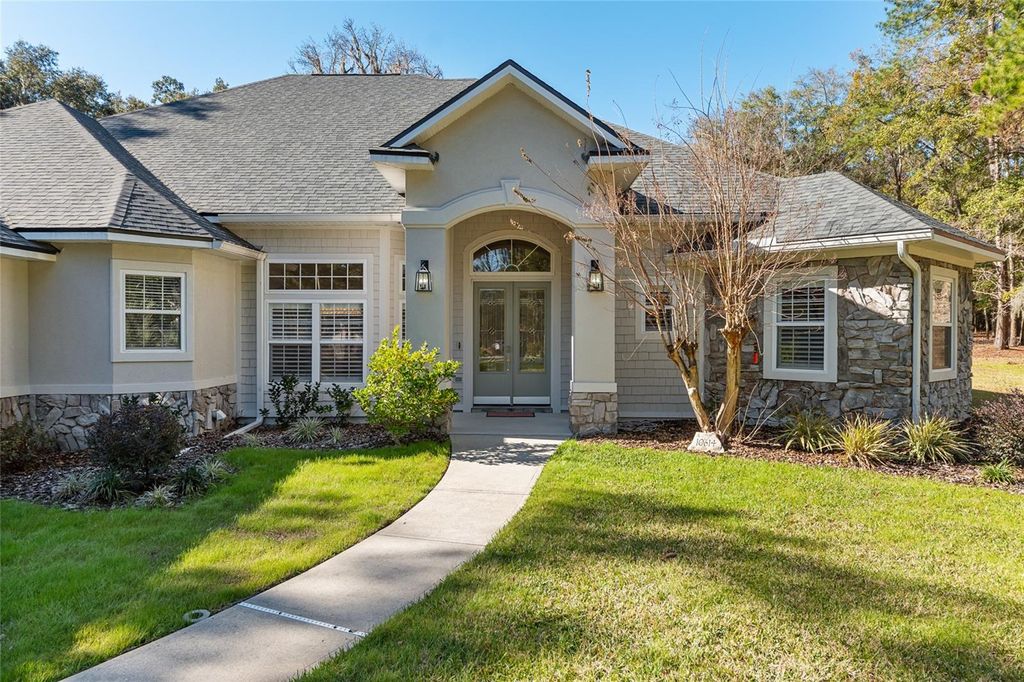 Photo of 10614 SW 15th Lane, Gainesville, FL 32607 (MLS # GC537120)