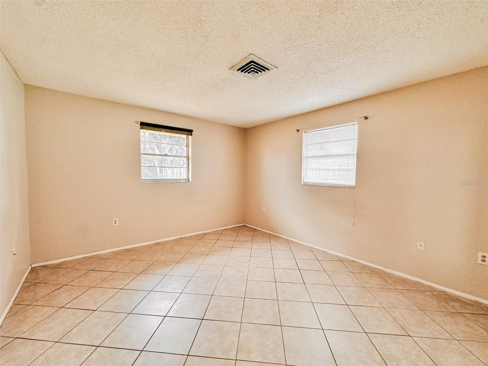 CARLENTINI - Residential Lease