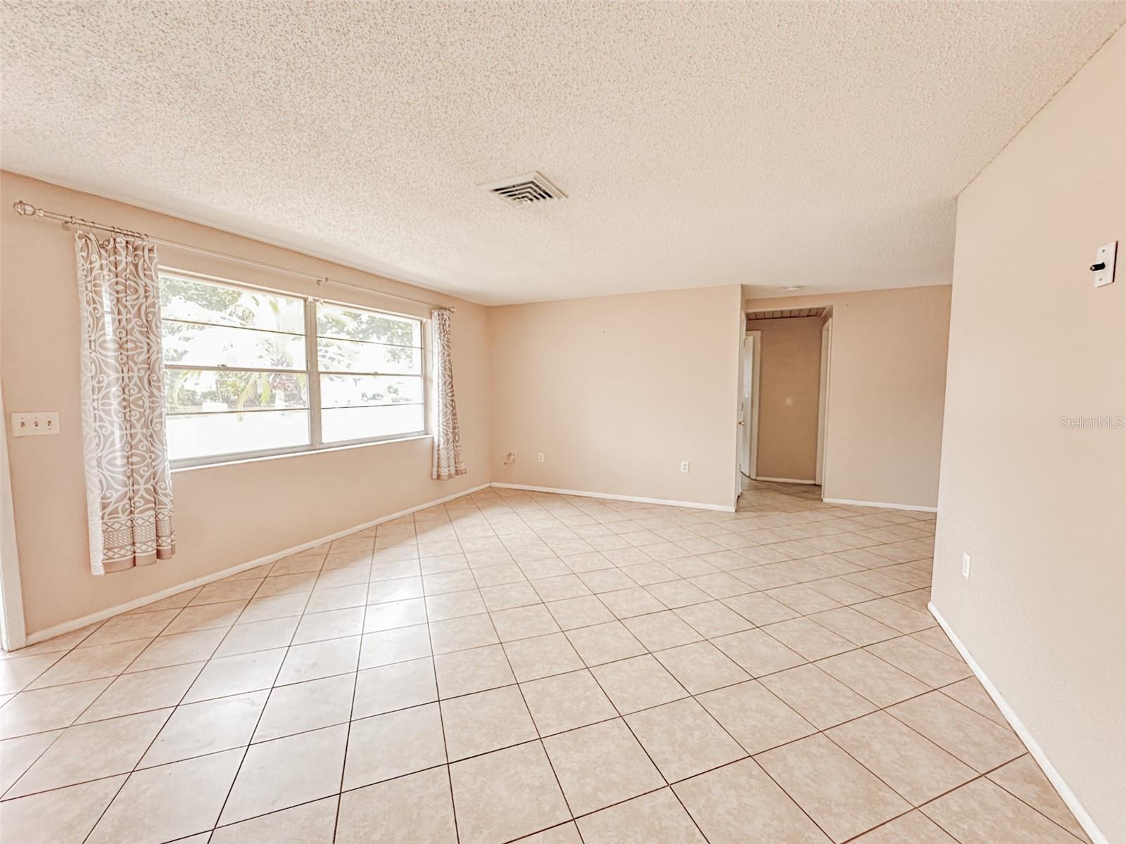 CARLENTINI - Residential Lease