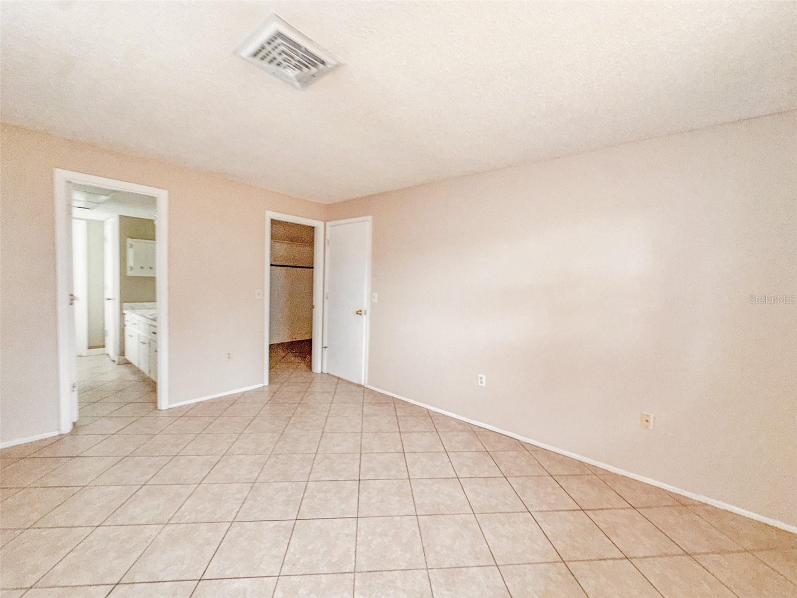 CARLENTINI - Residential Lease