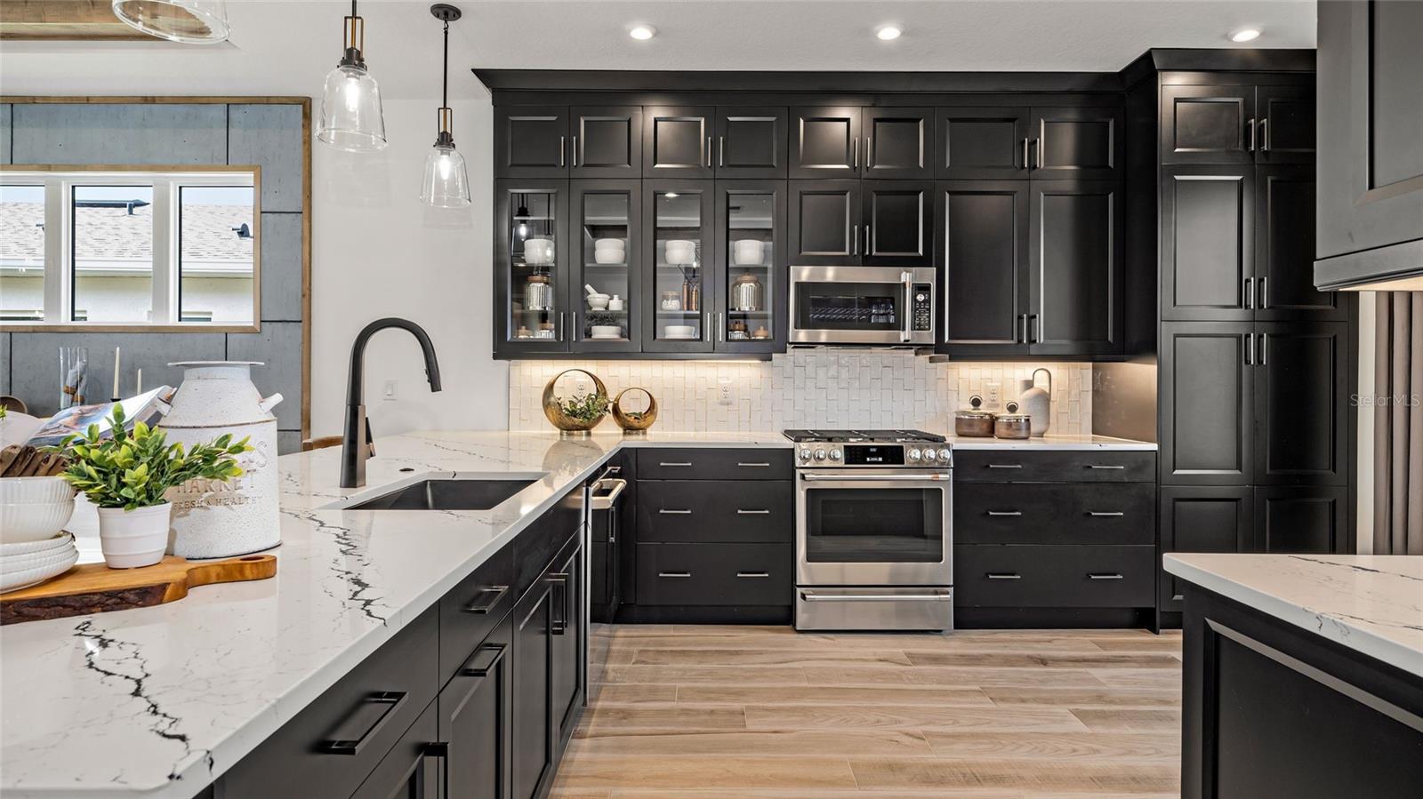 KH CW HAMMOCK OAKS LLC - Residential