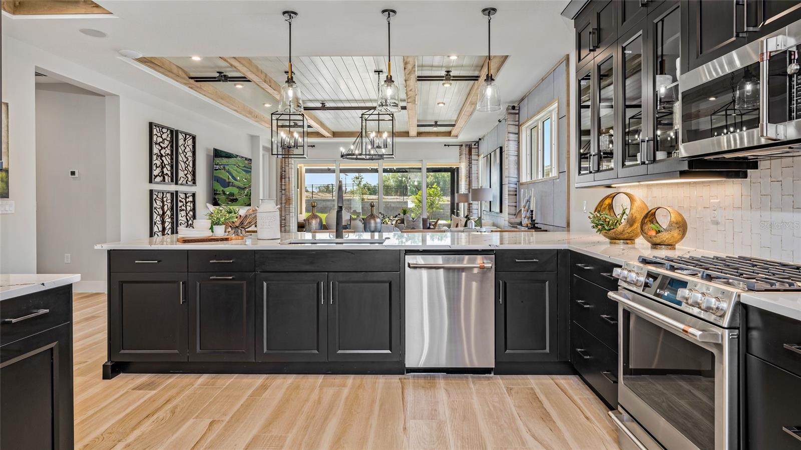 KH CW HAMMOCK OAKS LLC - Residential