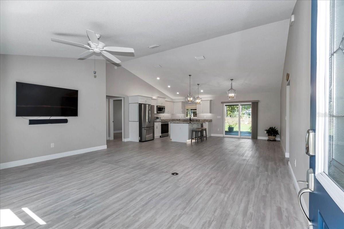 JULIETTE FALLS - Residential
