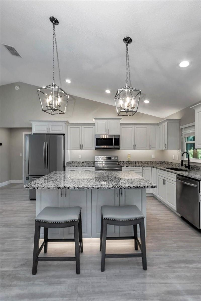 JULIETTE FALLS - Residential