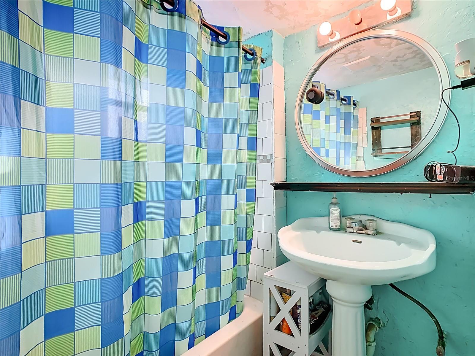 FLA DEV CO SUB - Residential