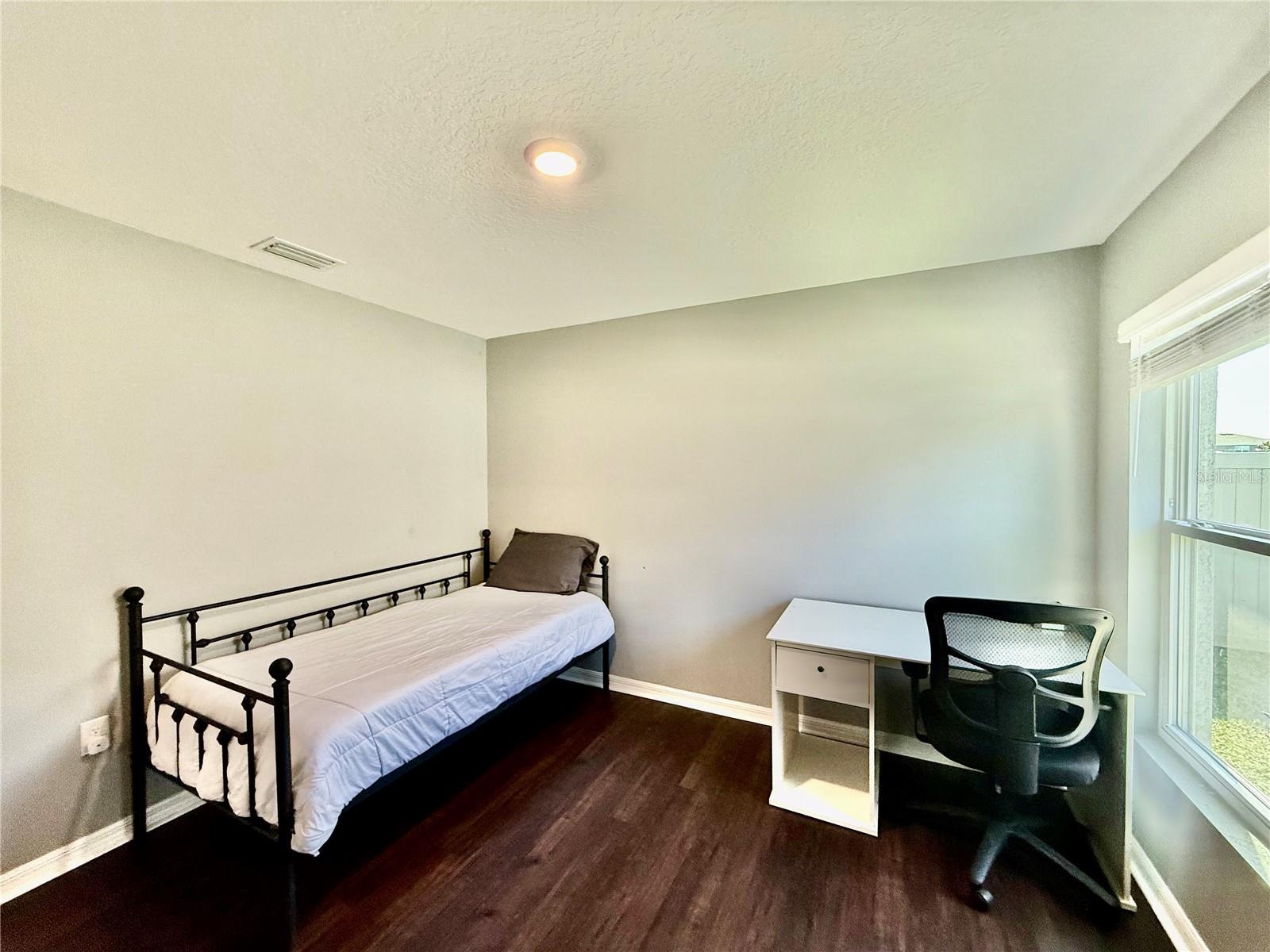 CREEK PRESERVE PH 1 6 7 & 8 - Residential Lease