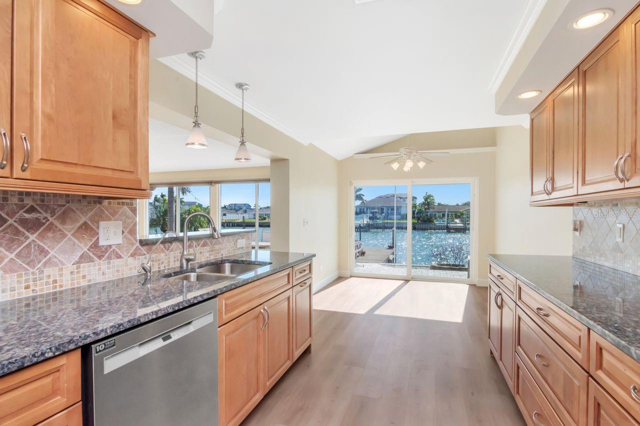 CAPRI ISLE - Residential