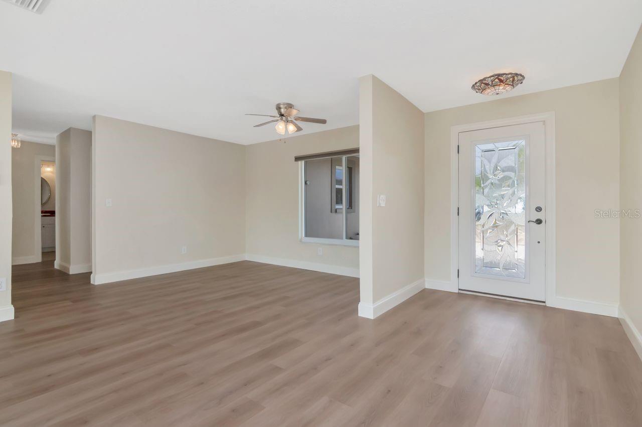 CAPRI ISLE - Residential