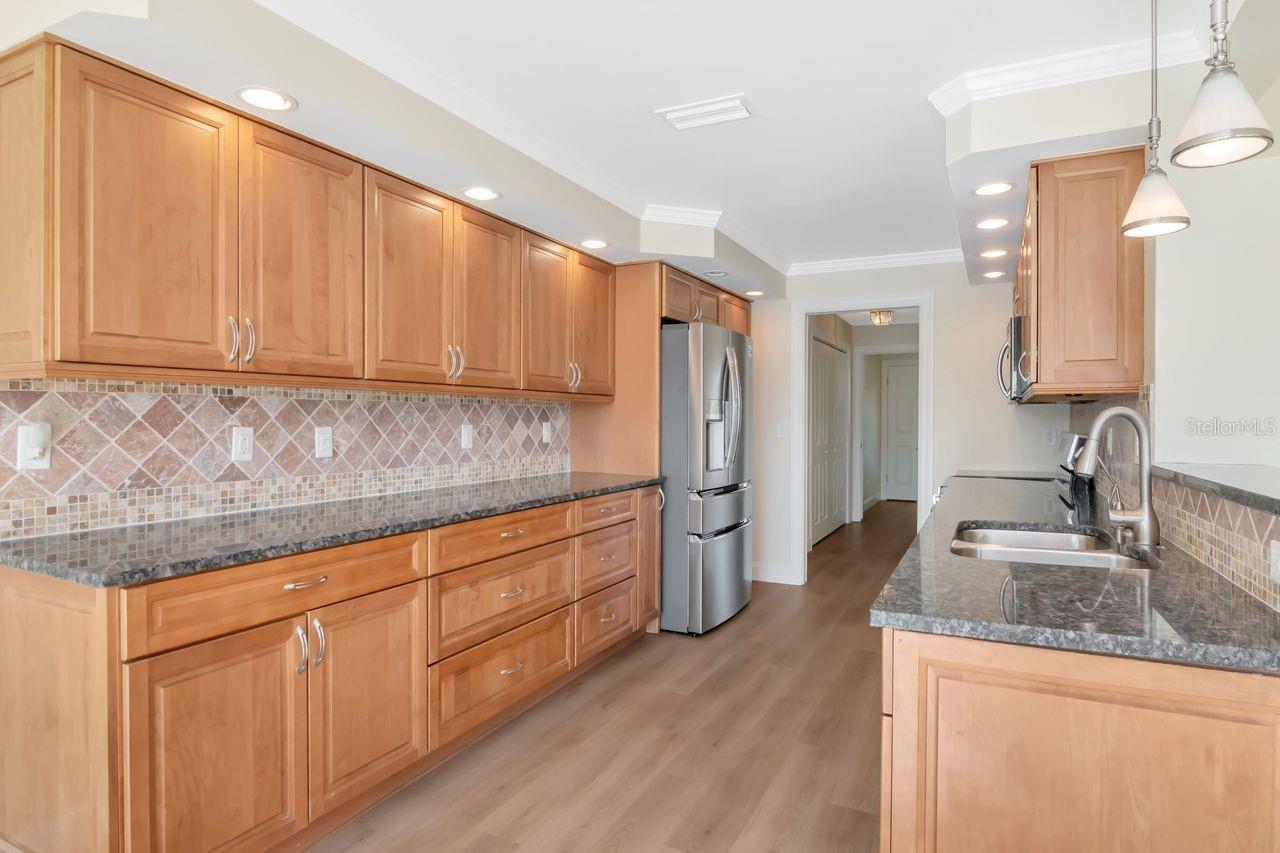 CAPRI ISLE - Residential