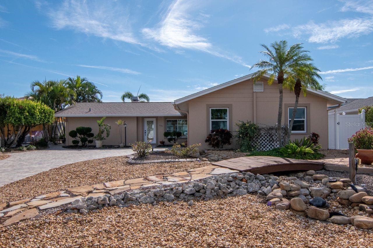 CAPRI ISLE - Residential