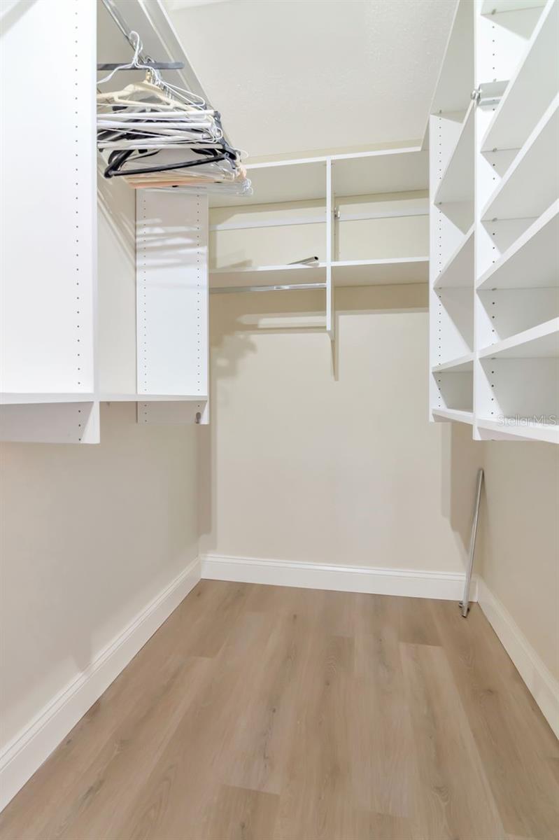 CAPRI ISLE - Residential