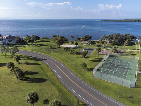 A home in PORT CHARLOTTE