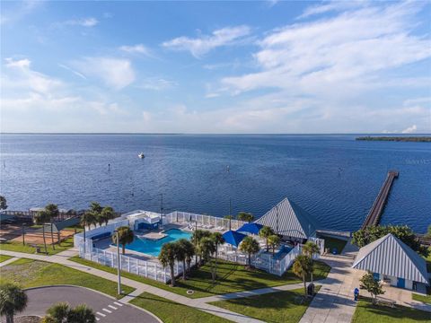 A home in PORT CHARLOTTE