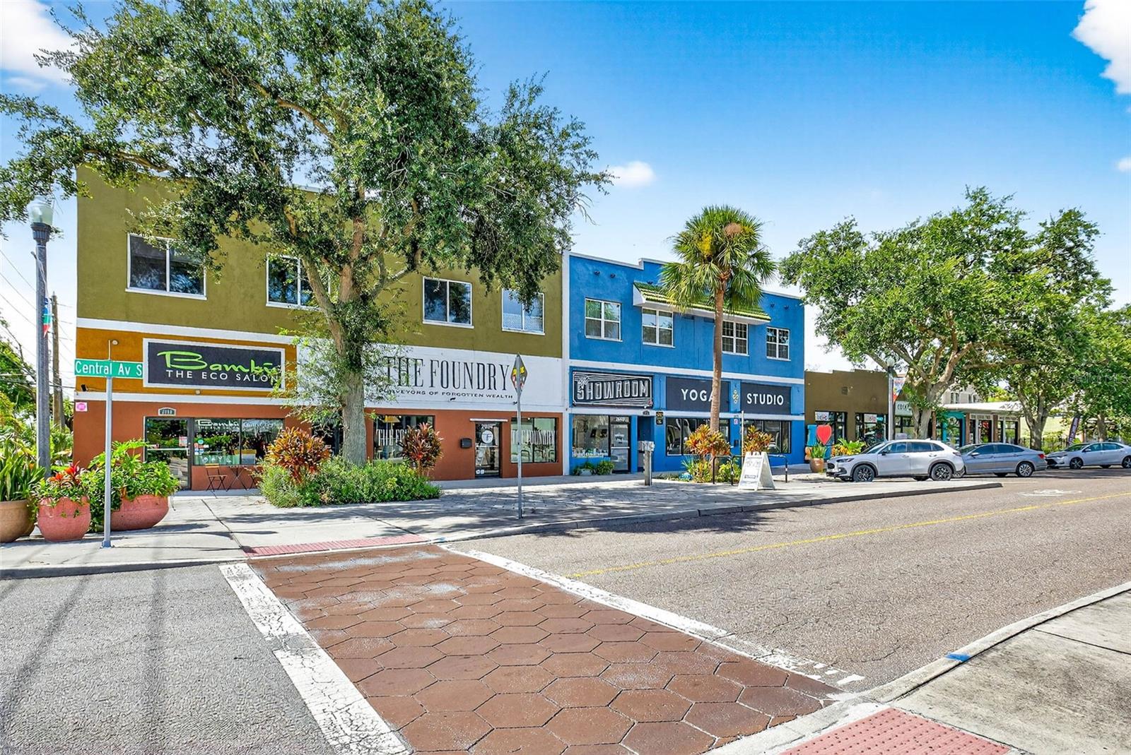 SIX POINT ROW - Residential Lease