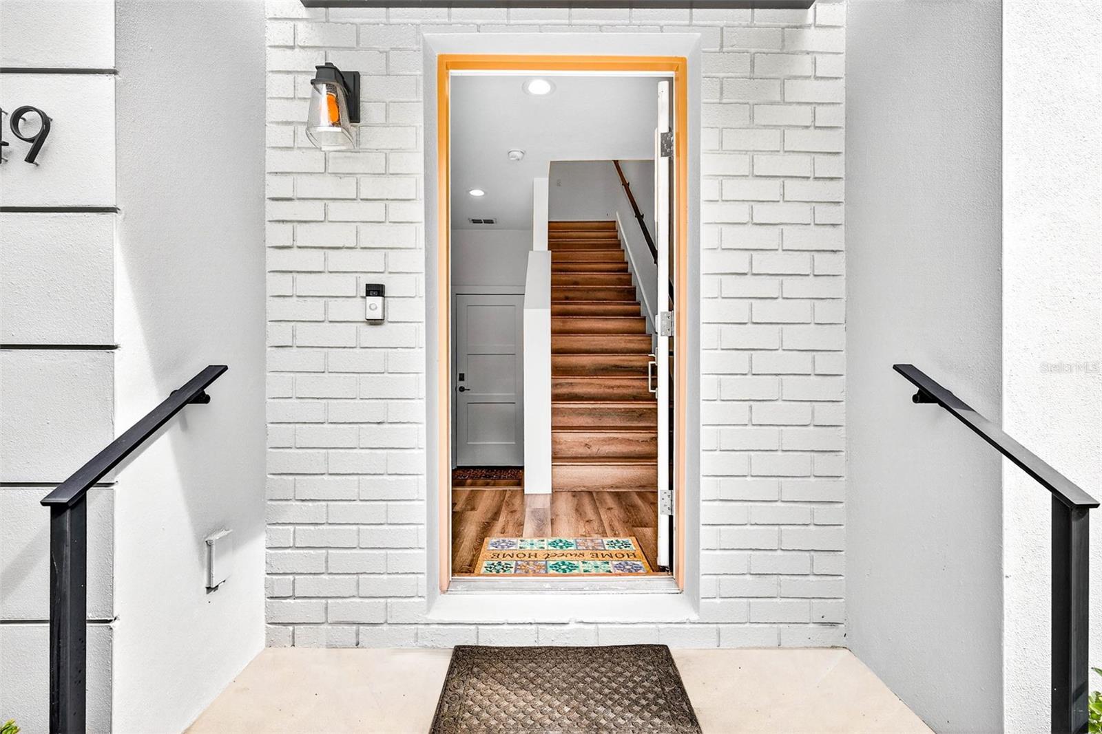 SIX POINT ROW - Residential Lease