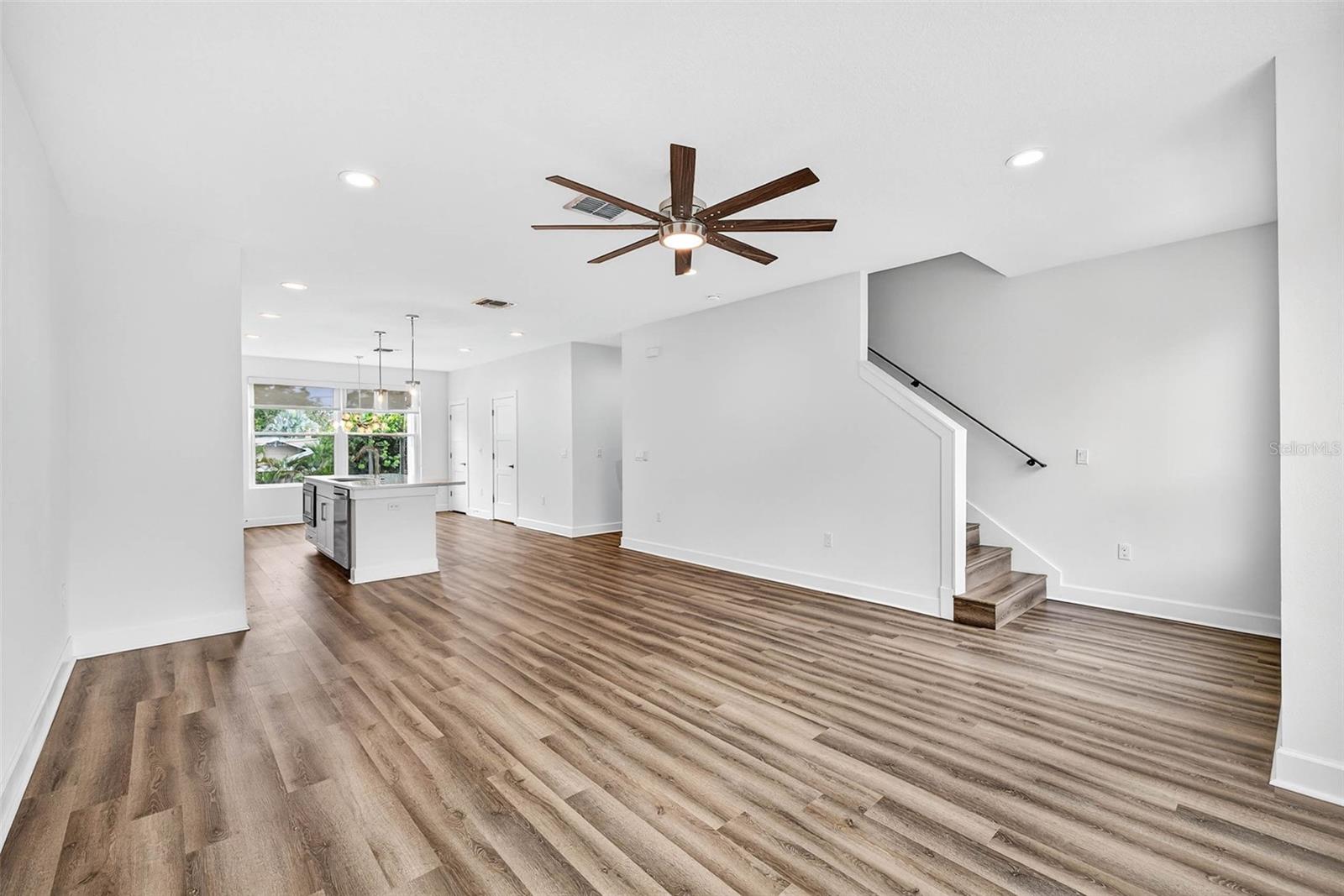 SIX POINT ROW - Residential Lease