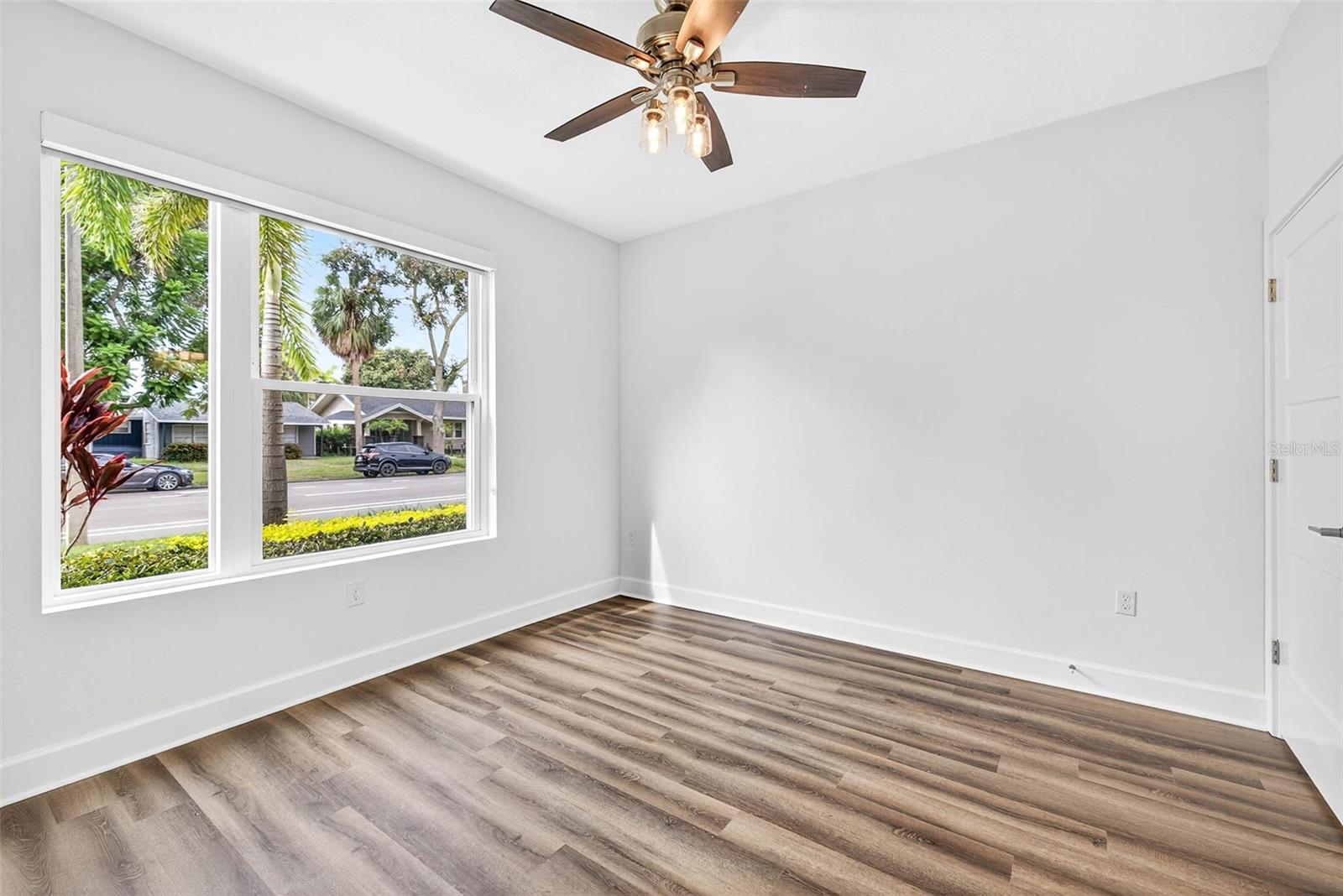 SIX POINT ROW - Residential Lease