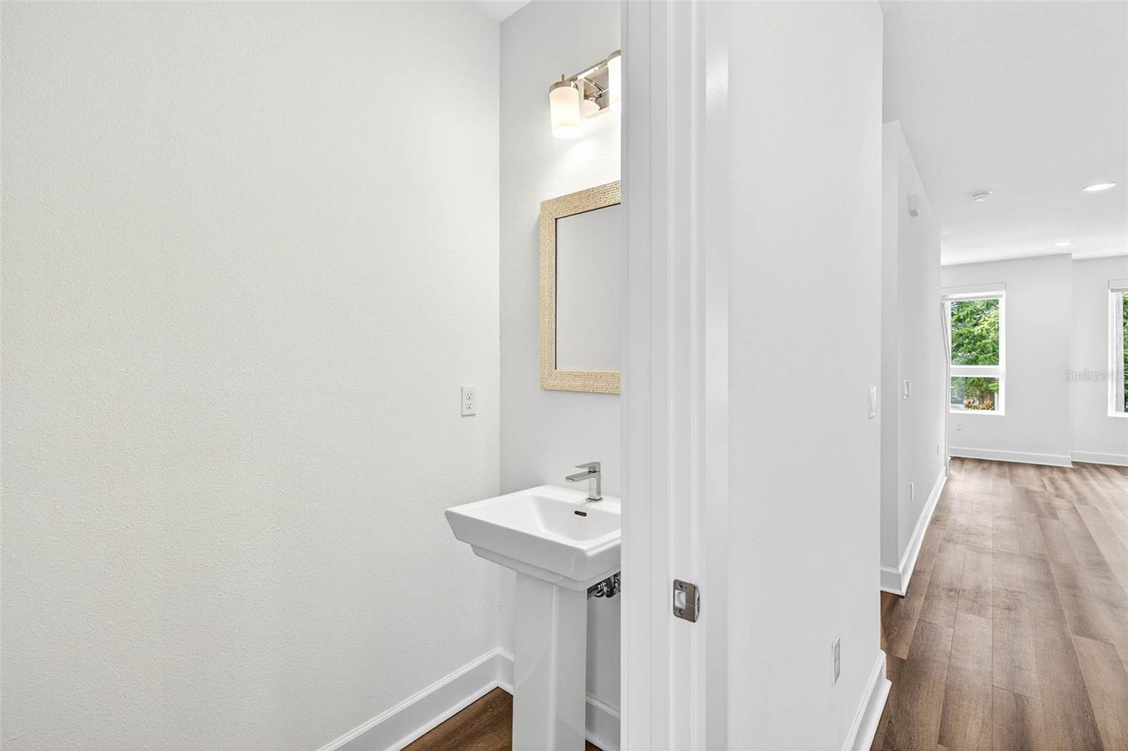 SIX POINT ROW - Residential Lease