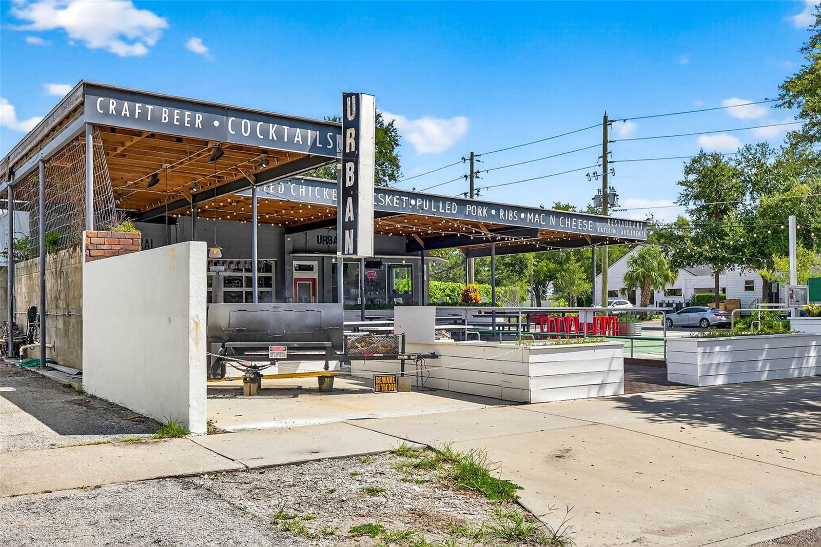 SIX POINT ROW - Residential Lease