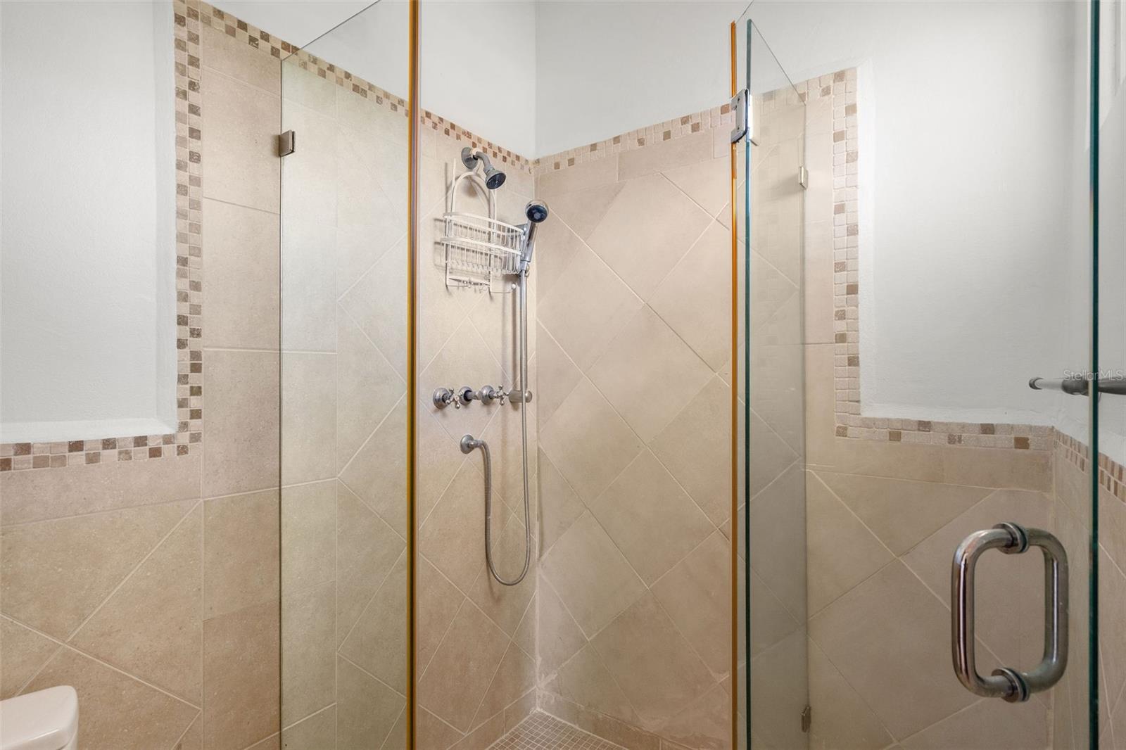 THE WOODS - Residential