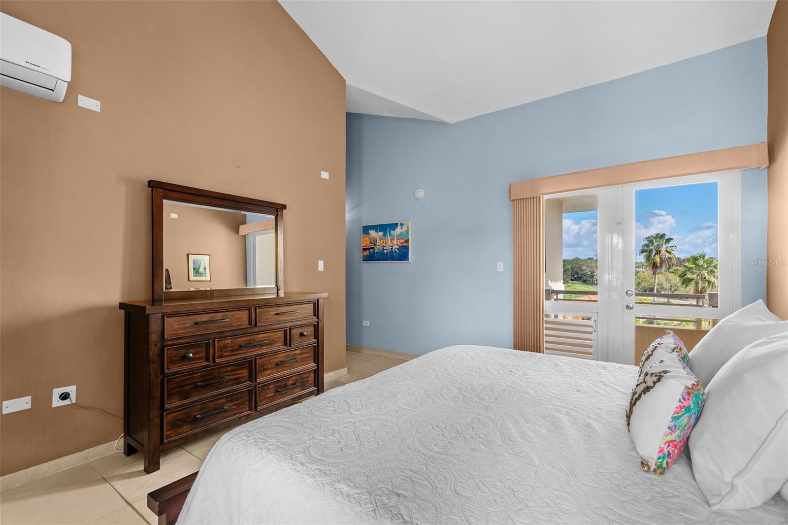 THE WOODS - Residential