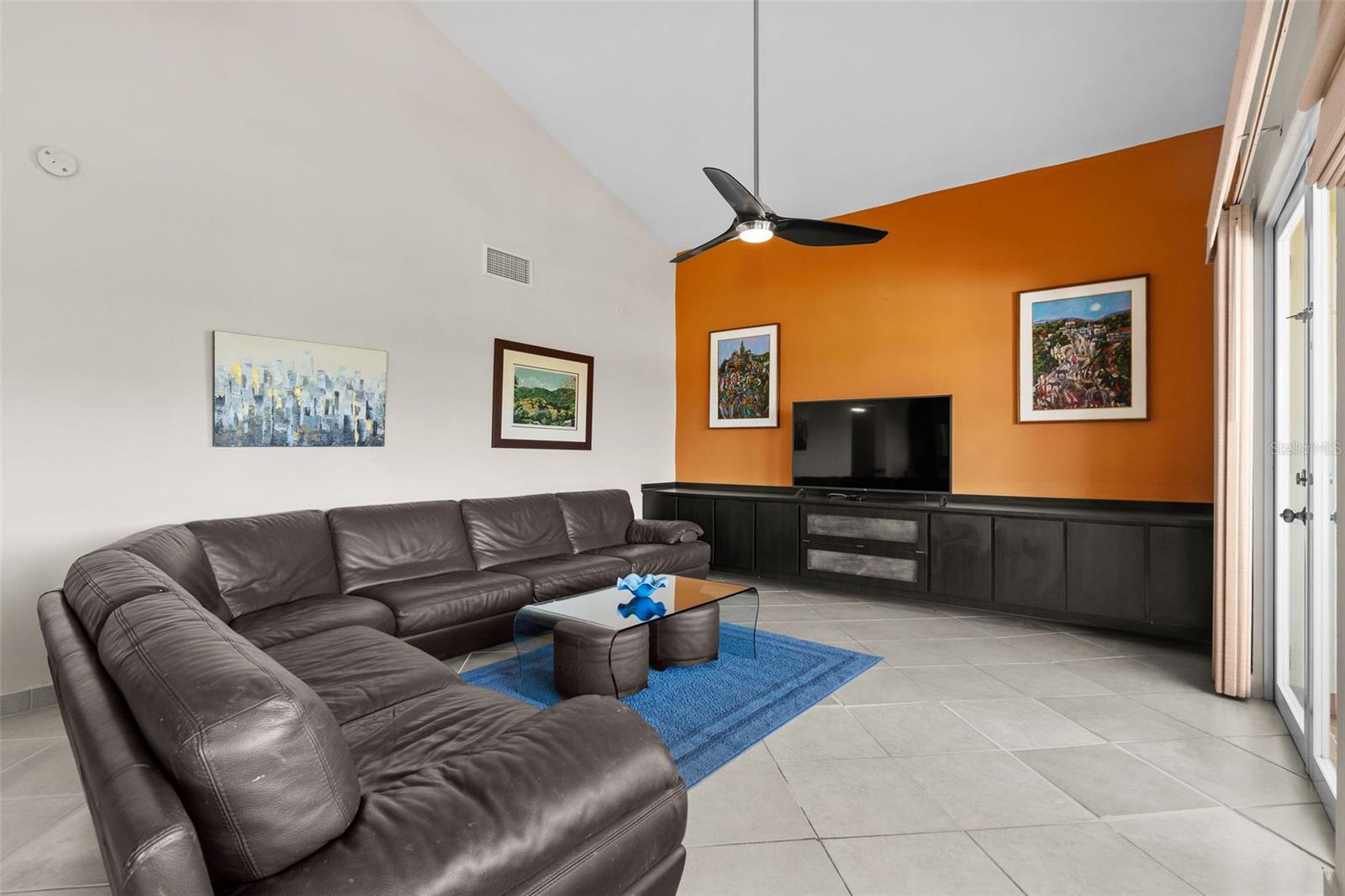 THE WOODS - Residential