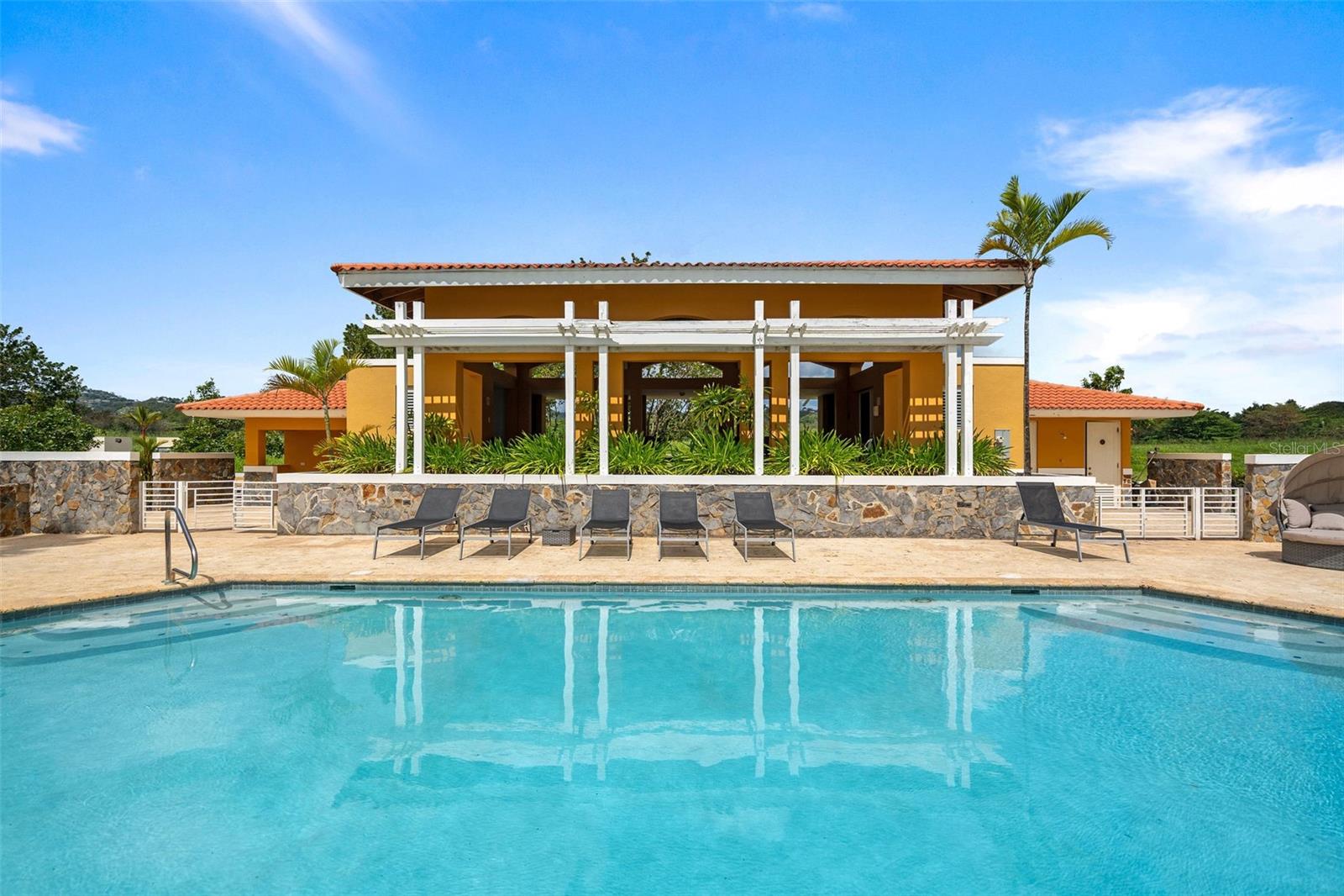 THE WOODS - Residential