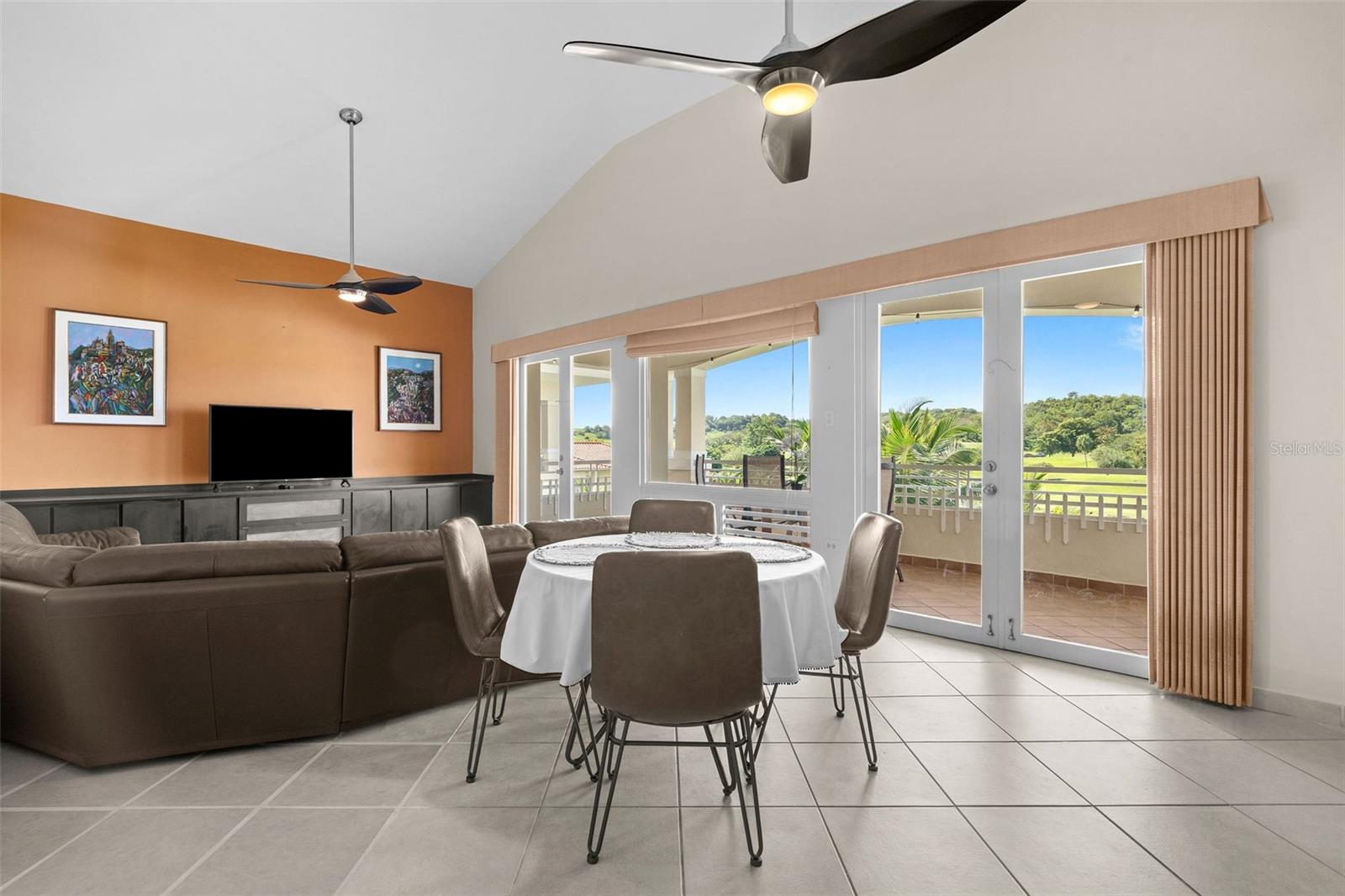 THE WOODS - Residential