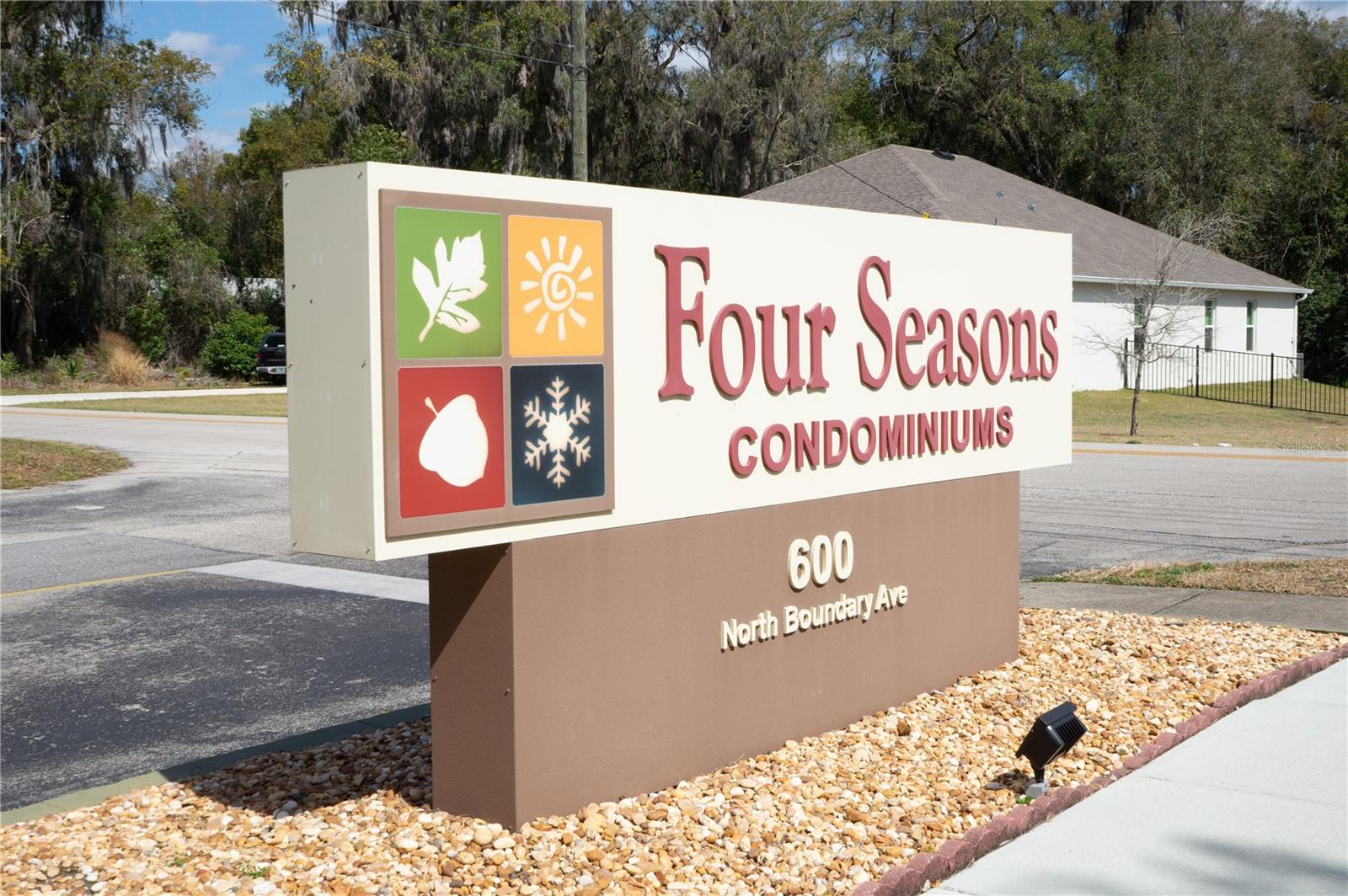 FOUR SEASONS OF DELAND CONDO PHASE II - Residential