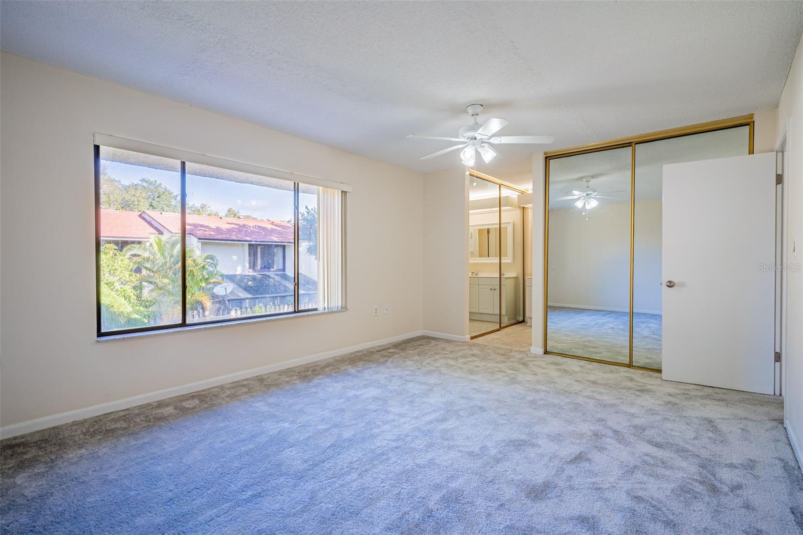 TOWNHOUSES ROSEMONT GREEN - Residential