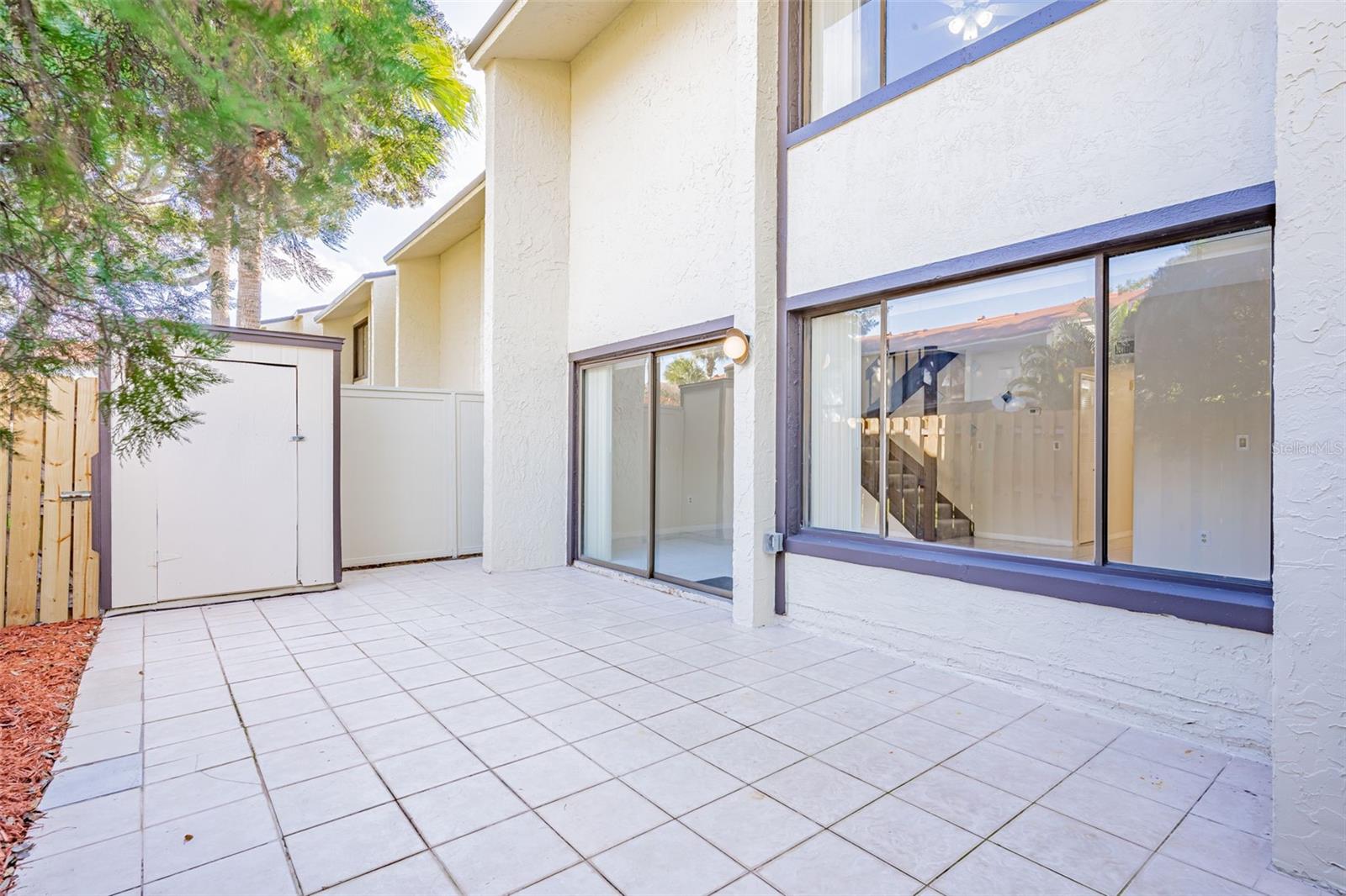 TOWNHOUSES ROSEMONT GREEN - Residential